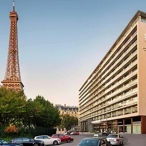 Pullman Tour Eiffel Отель